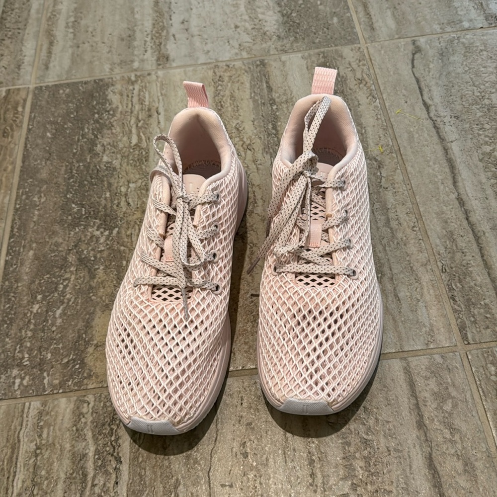 NOBULL-Diamond Mesh Runner- Women’s 10.5